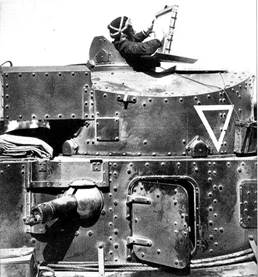 http://www.aviarmor.net/tww2/photo/gb/vickers_medium_mk2/medium_mk2_5bat_hampshire_1.jpg