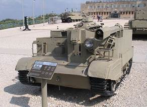 Бронетранспортёр Universal Carrier в огнемётной модификации WASP, Англия