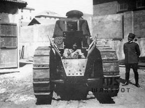 ​Renault FT с серийным номером 66947 в 1918 году. Это был единственный из поставленных французами танков, вооружённый 37-мм пушкой - Лучший клон Renault FT | Warspot.ru