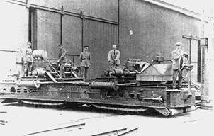 http://www.aviarmor.net/tww2/photo/gb/pedrail_landship/pedrail_prototype_1.jpg