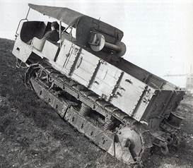 The Schneider CD's winches can be seen above the driver's compartment and at the rear - Source: François Vauvillier